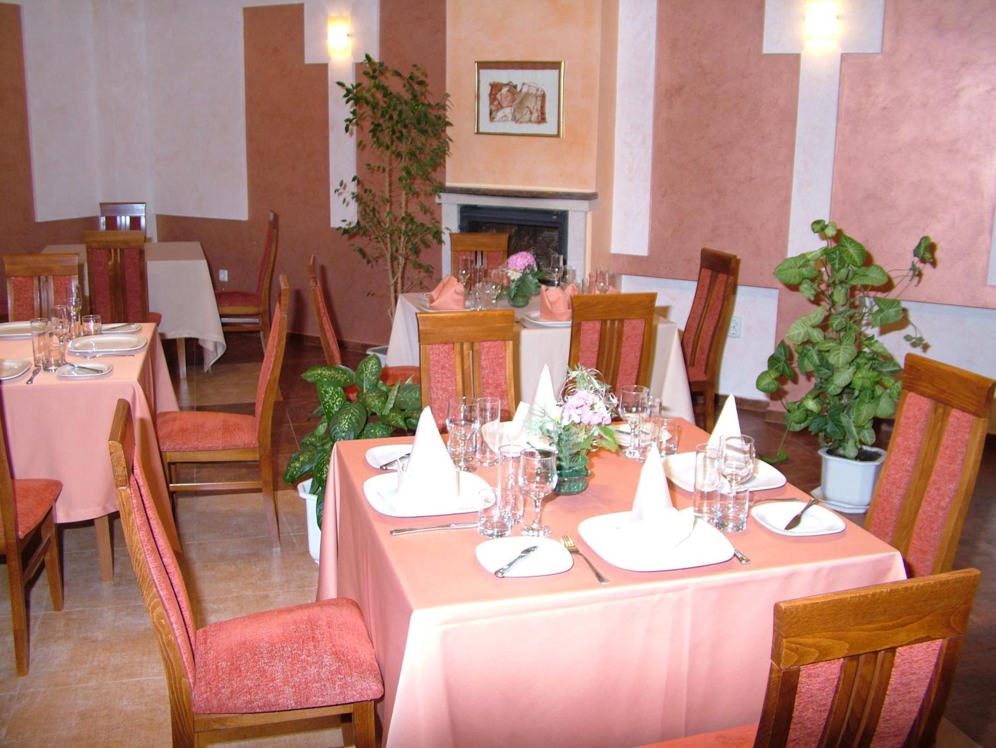 Family Hotel גברובו מראה חיצוני תמונה