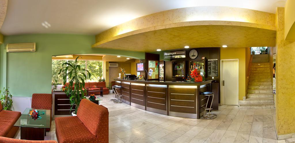Family Hotel גברובו מראה חיצוני תמונה