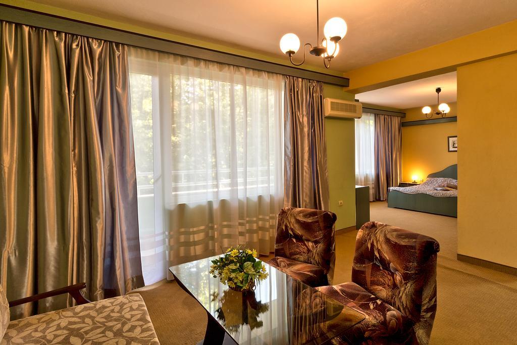 Family Hotel גברובו מראה חיצוני תמונה