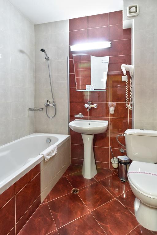 Family Hotel גברובו מראה חיצוני תמונה