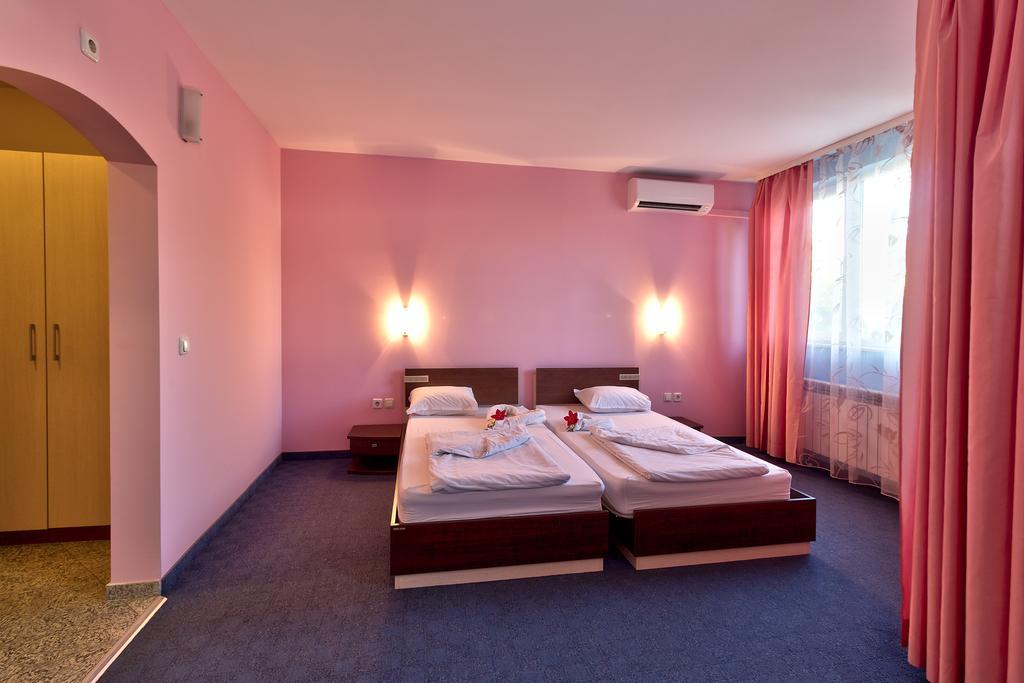 Family Hotel גברובו מראה חיצוני תמונה